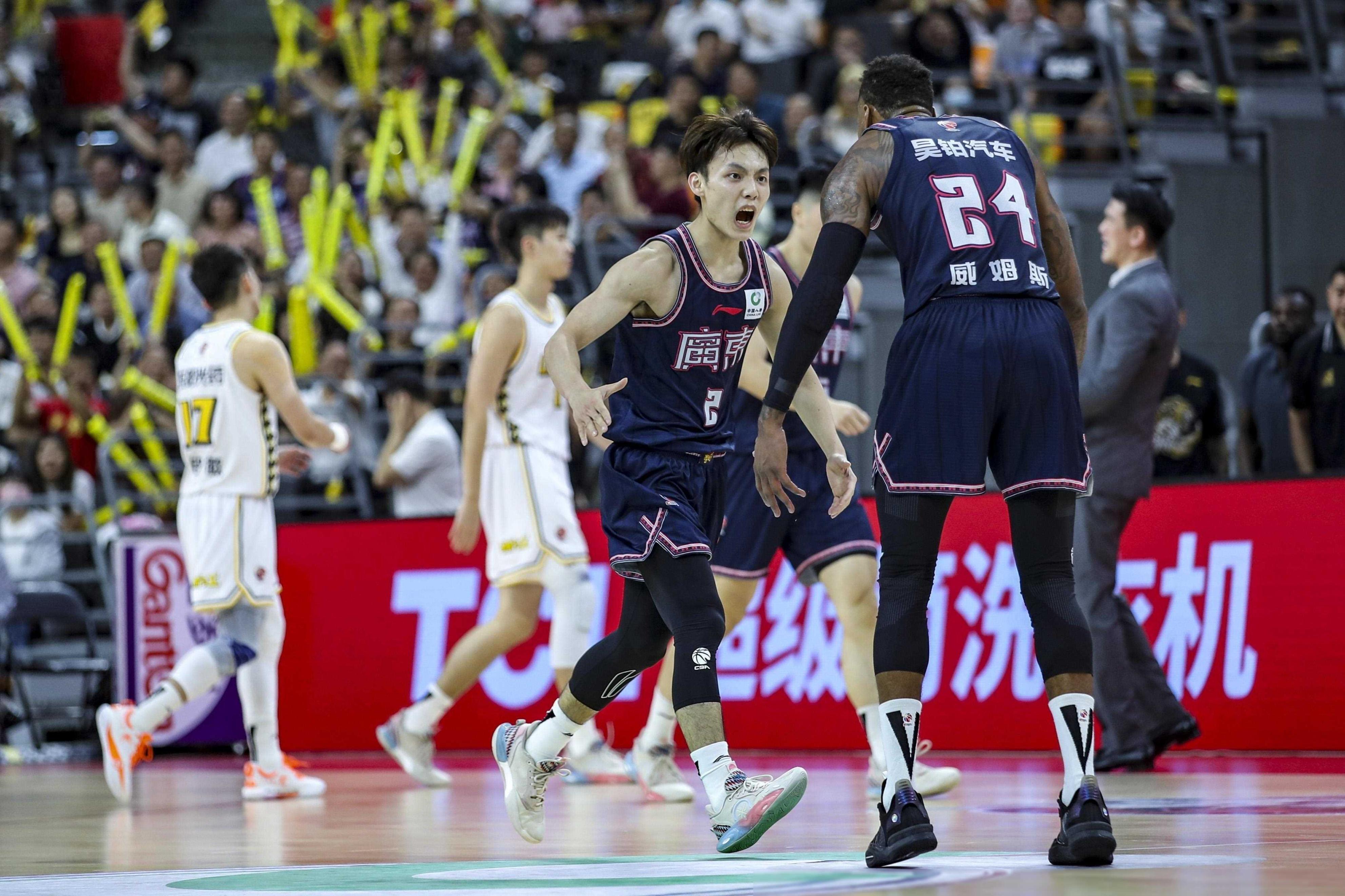 CBA常规赛清晨再迎强敌，广厦男篮调整名单，主帅态度——质疑声仍在，数据趋势出现新变化的简单介绍